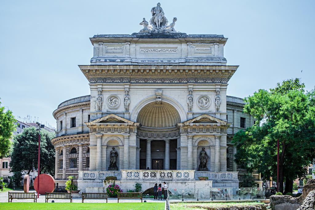 Отель Domus Palatina Рим Экстерьер фото